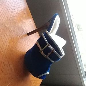 A pair of heels